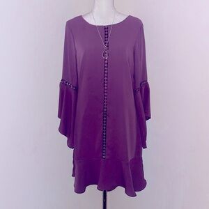 Doesn’t fit! Feels wonderful against your skin! White House Black market